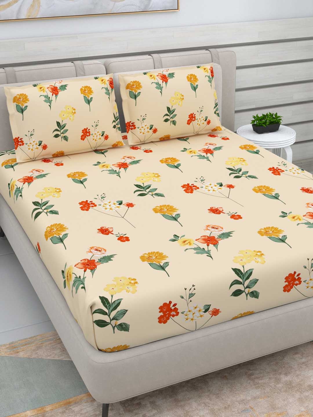 

DREAM WEAVERZ Beige & Green Floral 220 TC Double Bedsheet with 2 Pillow Covers