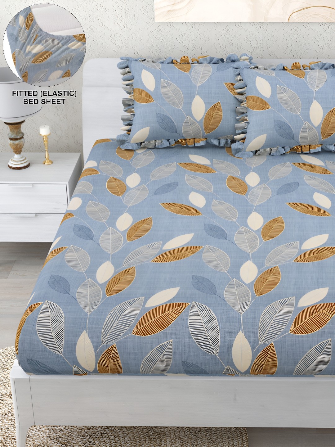 

DREAM WEAVERZ Blue & White Floral Fitted 260 TC King Bedsheet with 2 Pillow Covers