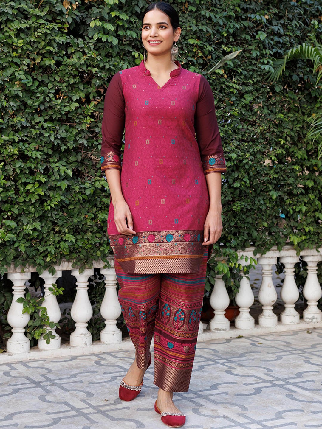 

KIDAR Women Regular Kurta with Trousers, Peach