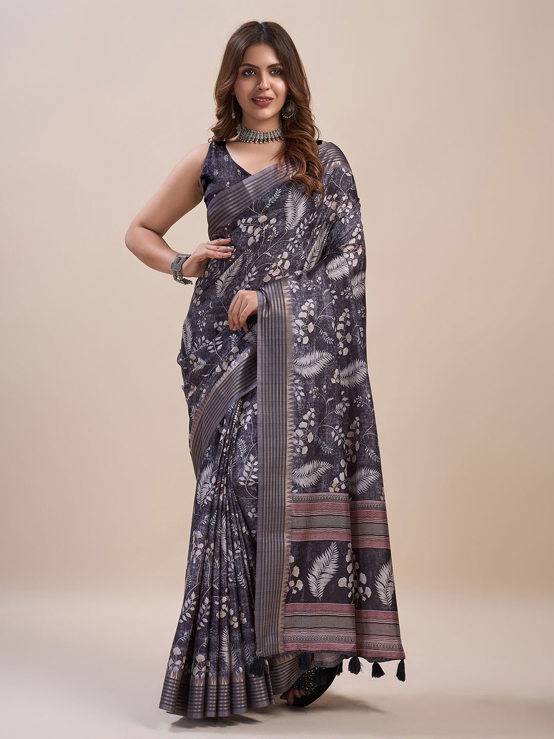 

Mitera Ethnic Motifs Printed Zari Pure Silk Saree, Grey