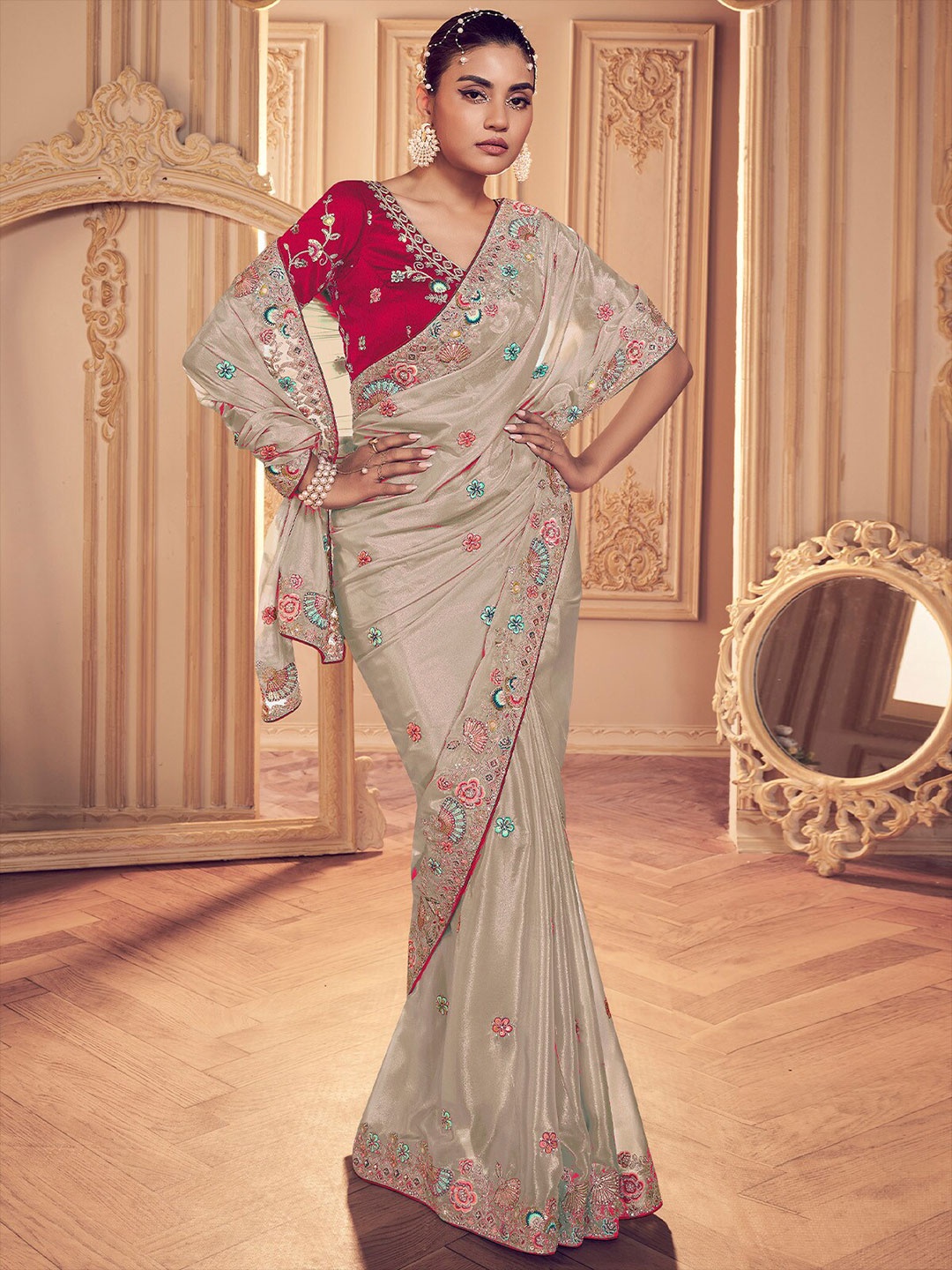 

ODETTE Ethnic Motifs Embroidered Georgette Saree, Gold