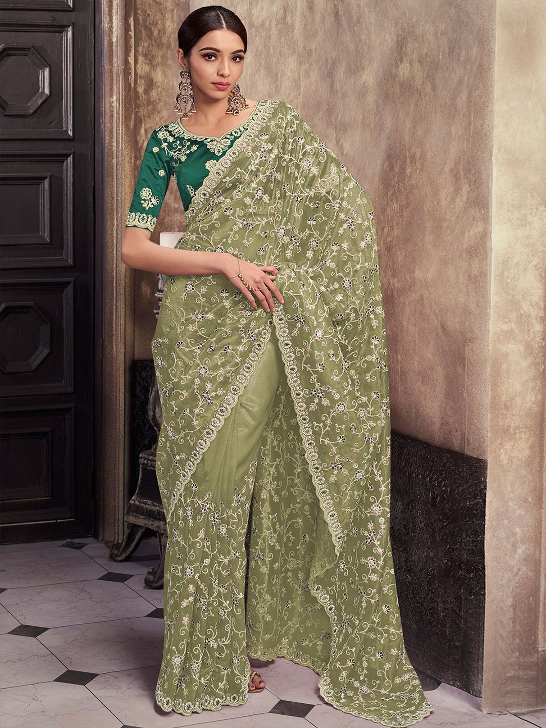 

ODETTE Ethnic Motifs Embroidered Net Saree, Green