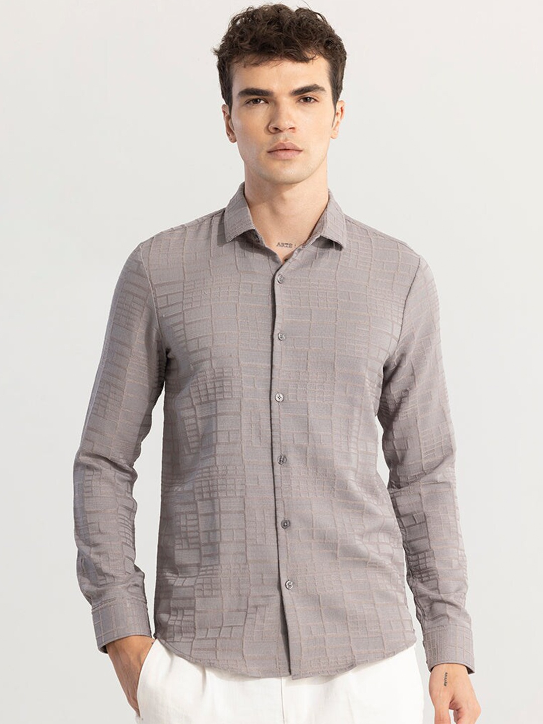 

Snitch Classic Grey Slim Fit Spread Collar Casual Shirt