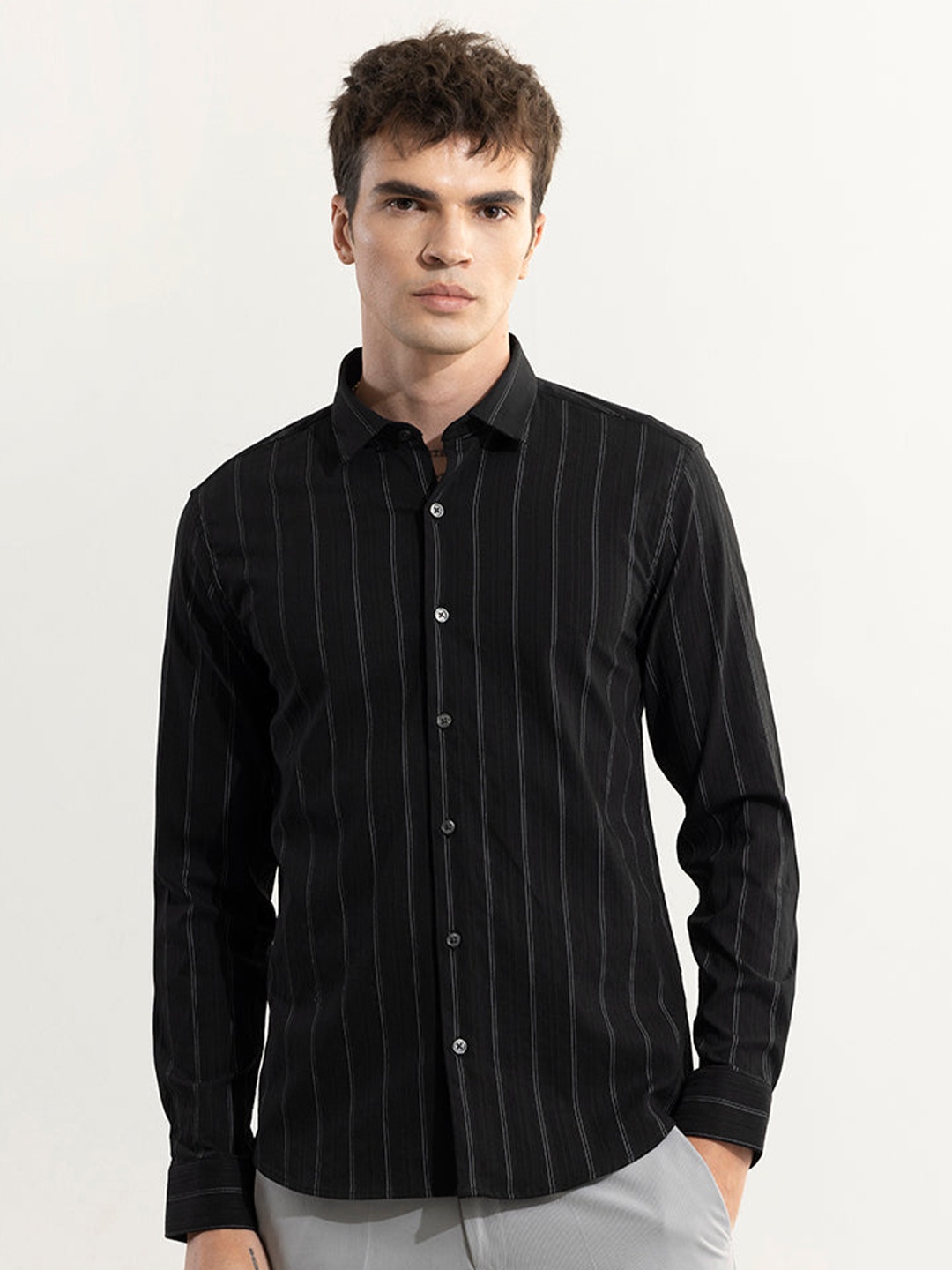 

Snitch Classic Slim Fit Spread Collar Striped Cotton Casual Shirt, Black