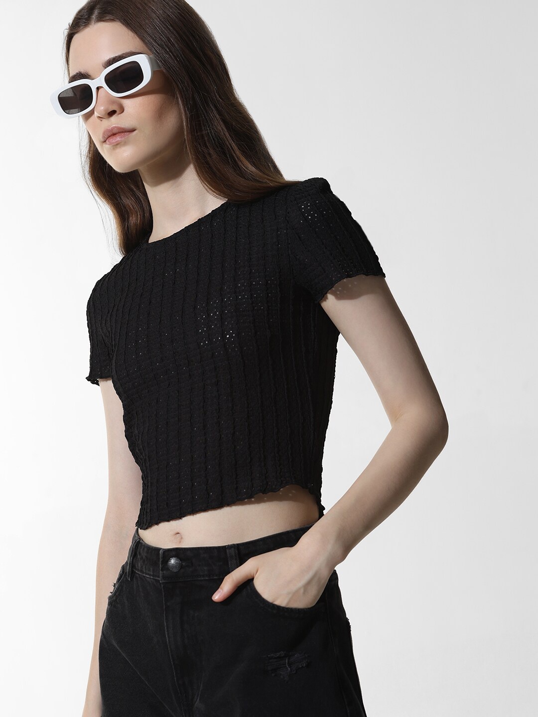 

ONLY ONLGEORGINA S/S Self Designed Round Neck Crop T-shirt, Black