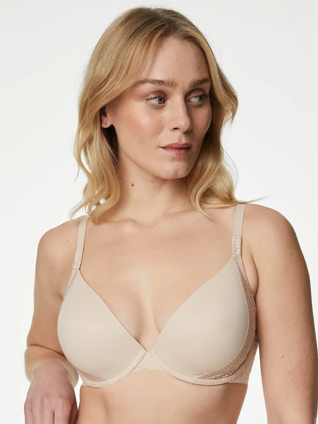 

Marks & Spencer Full Coverage Underwired Lightly Padded T-shirt Bra All Day Comfort, Cream