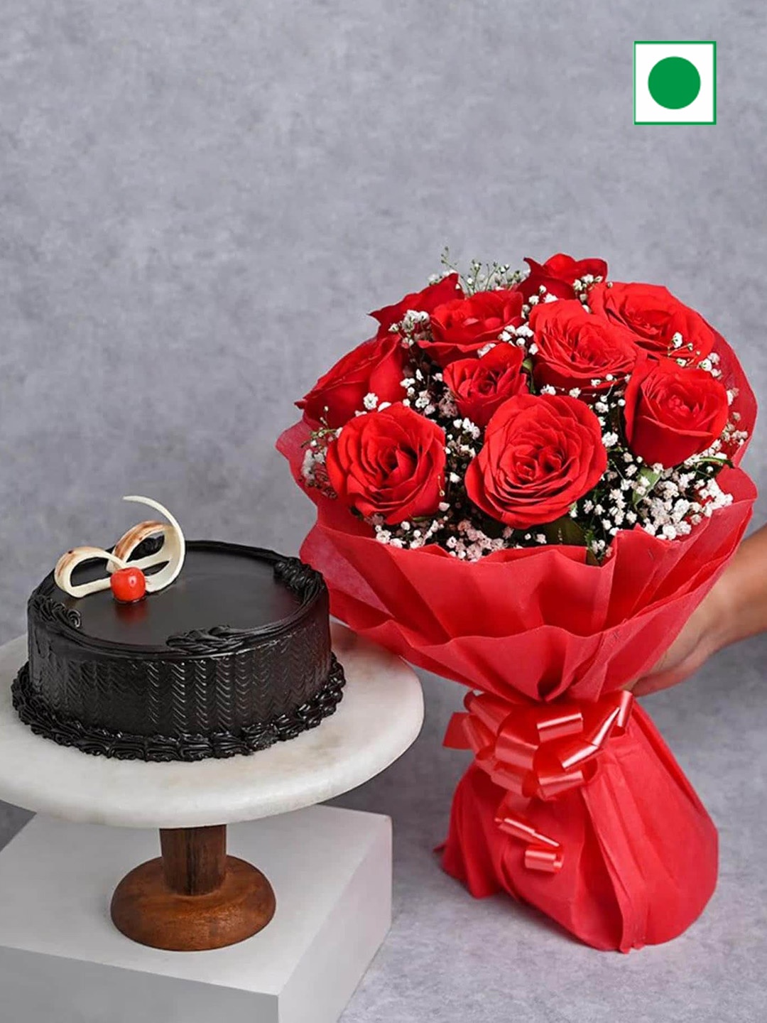 

Floweraura Chocolate Flavour Eggless Heart Cake 500gm With 10 Roses Flower Bouquet, Red