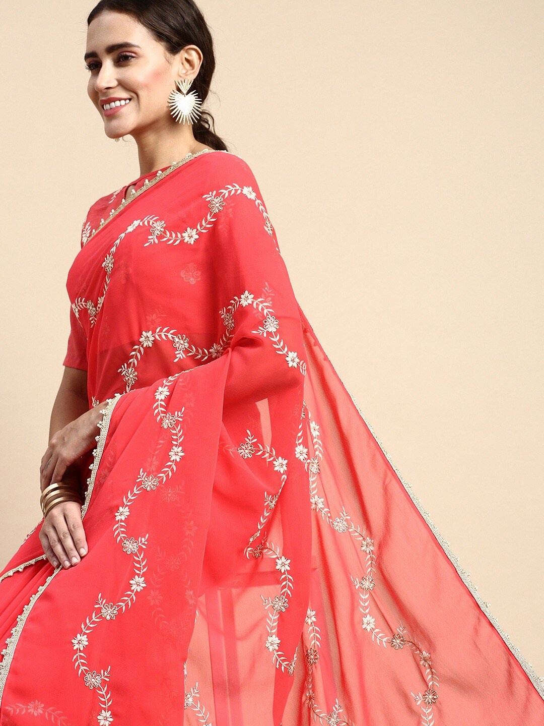 

Civamee Embellished Sequinned Saree, Pink