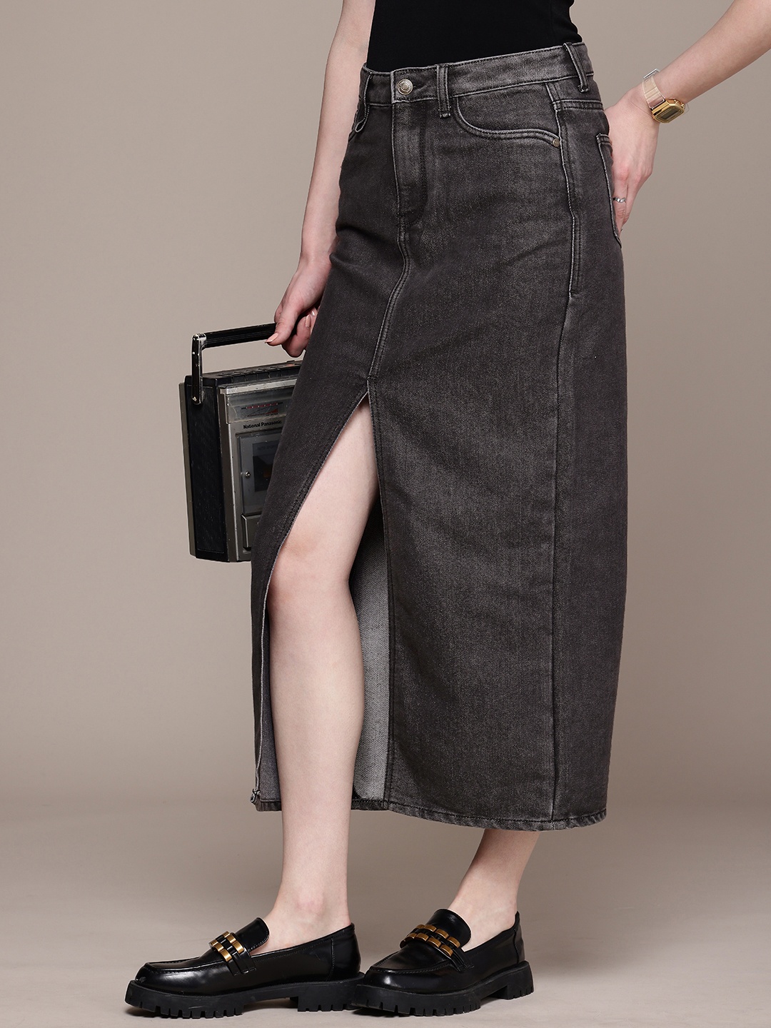 

The Roadster Life Co. Women Denim High Slit Straight Maxi Skirt, Black
