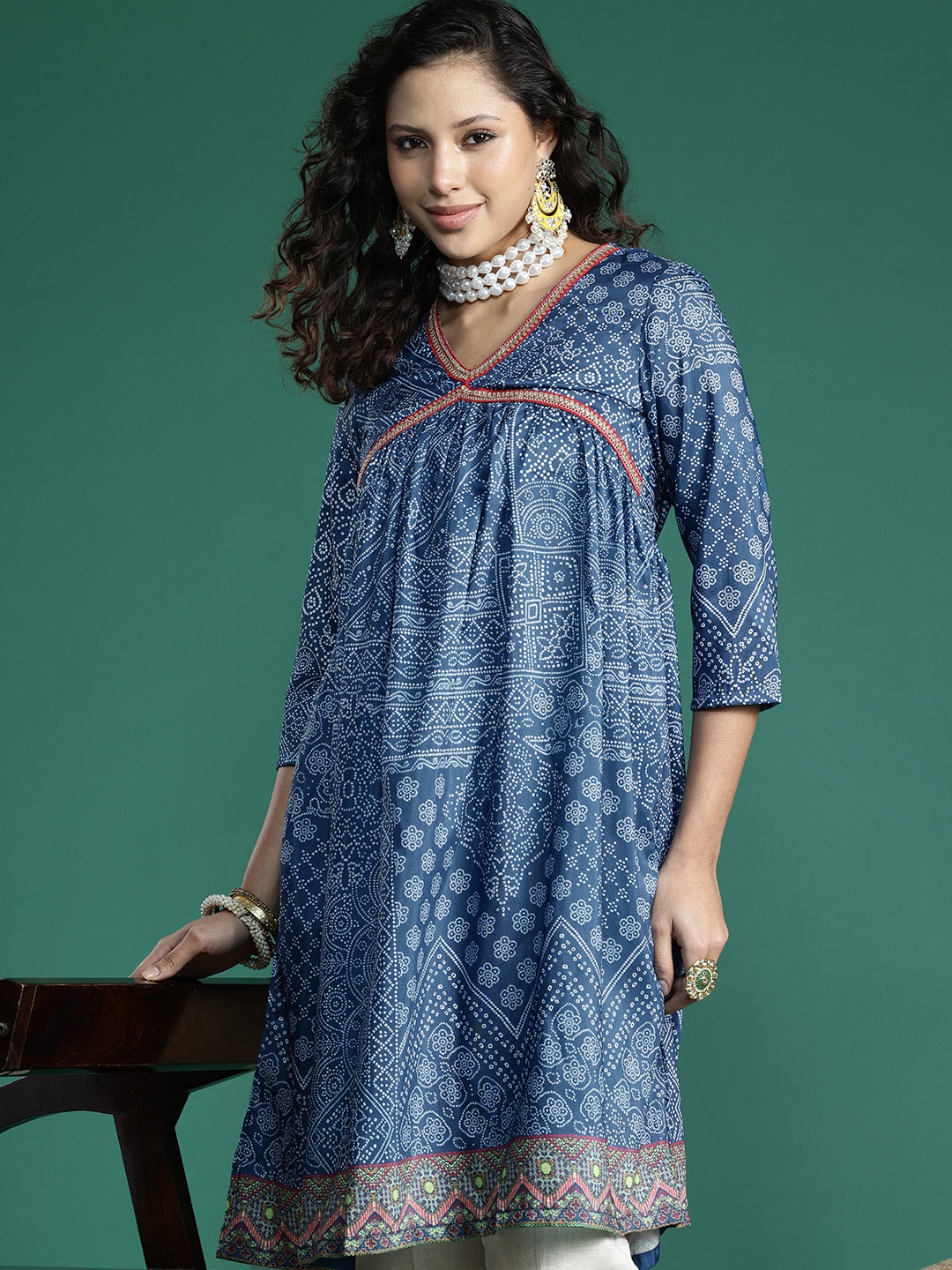 

Sangria Bandhani Printed V-Neck Sequinned Empire A-Line Kurta, Blue