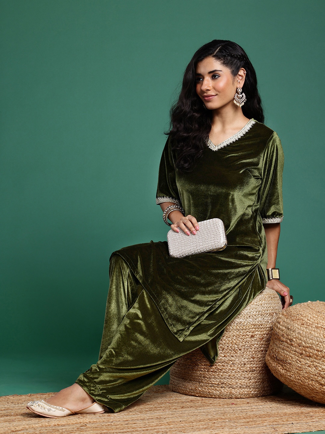 

Sangria Lace Detailed Regular Kurta with Patiala, Green