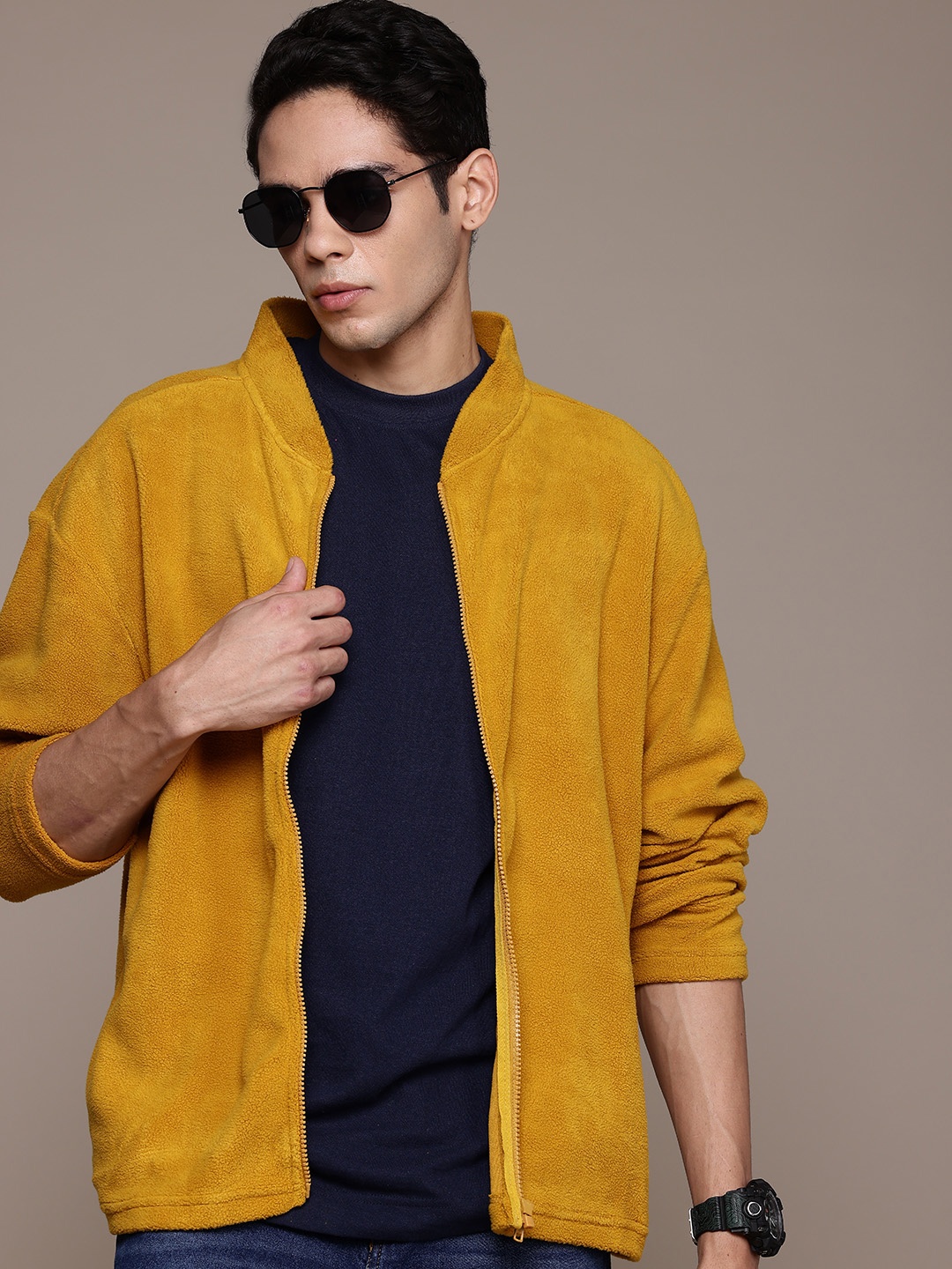 

The Roadster Lifestyle Co. Mock Collar Regular Sweatshirt, Mustard