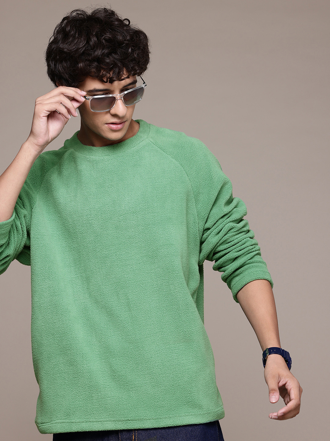 

The Roadster Lifestyle Co. Men Fleece Sweatshirt, Green