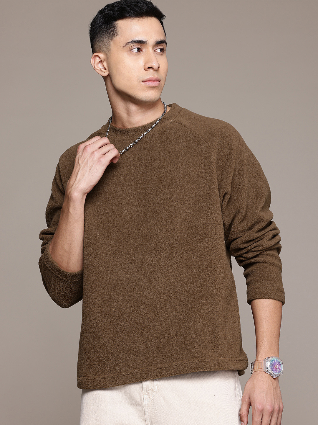 

The Roadster Lifestyle Co. Raglan Sleeves Fleece Sweatshirt, Brown