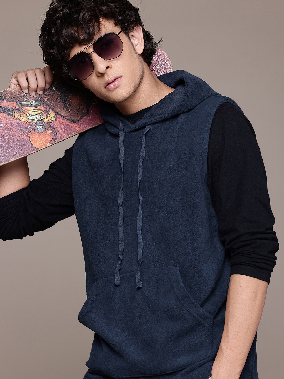 

Roadster The Lifestyle Co. Sleeveless Hooded Fleece Sweatshirt, Navy blue