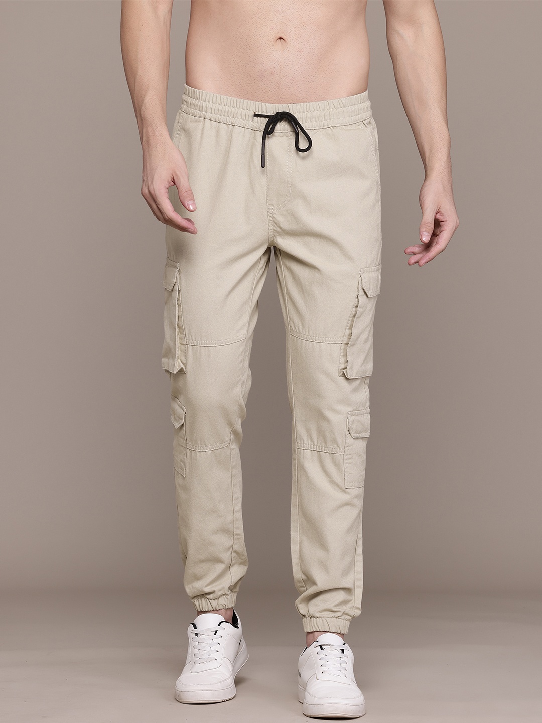 

The Roadster Lifestyle Co. Men Pure Cotton Cargo Joggers, Beige