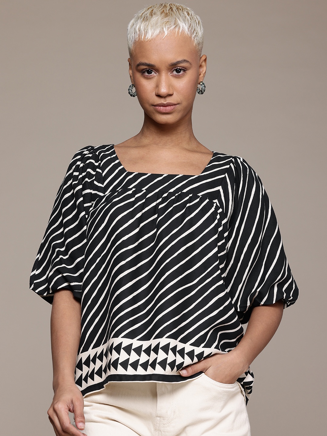 

The Roadster Lifestyle Co. Striped Heavy Puff Sleeve Top, Black