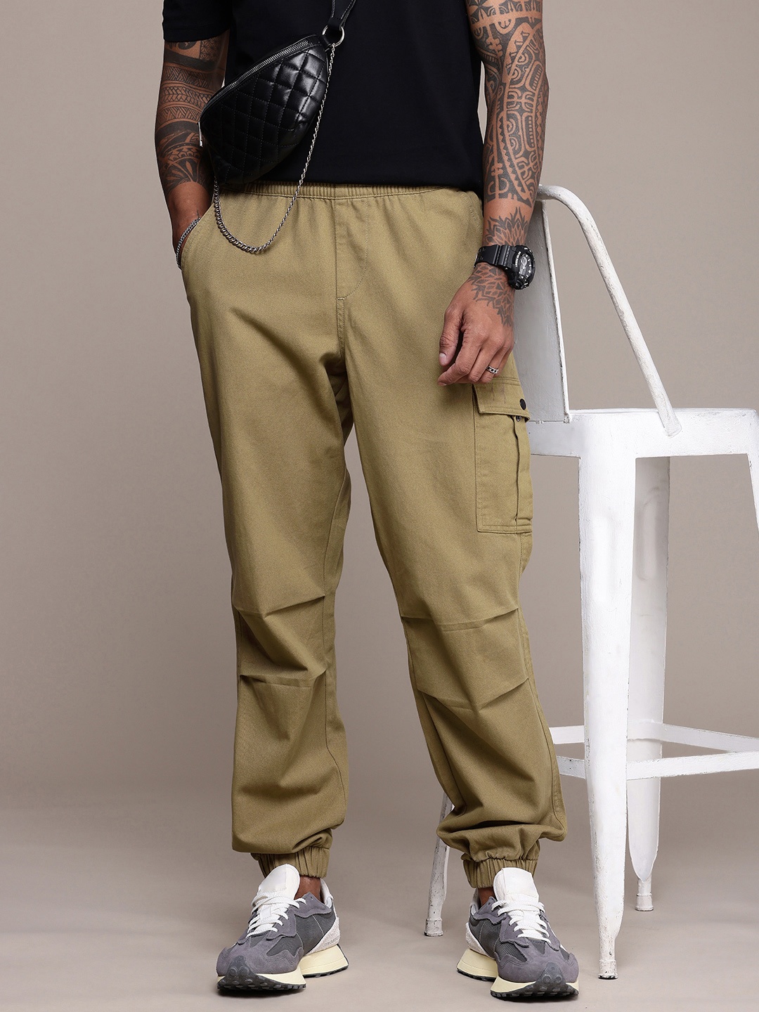 

The Roadster Life Co. Men Pure Cotton Relaxed Fit Joggers, Olive