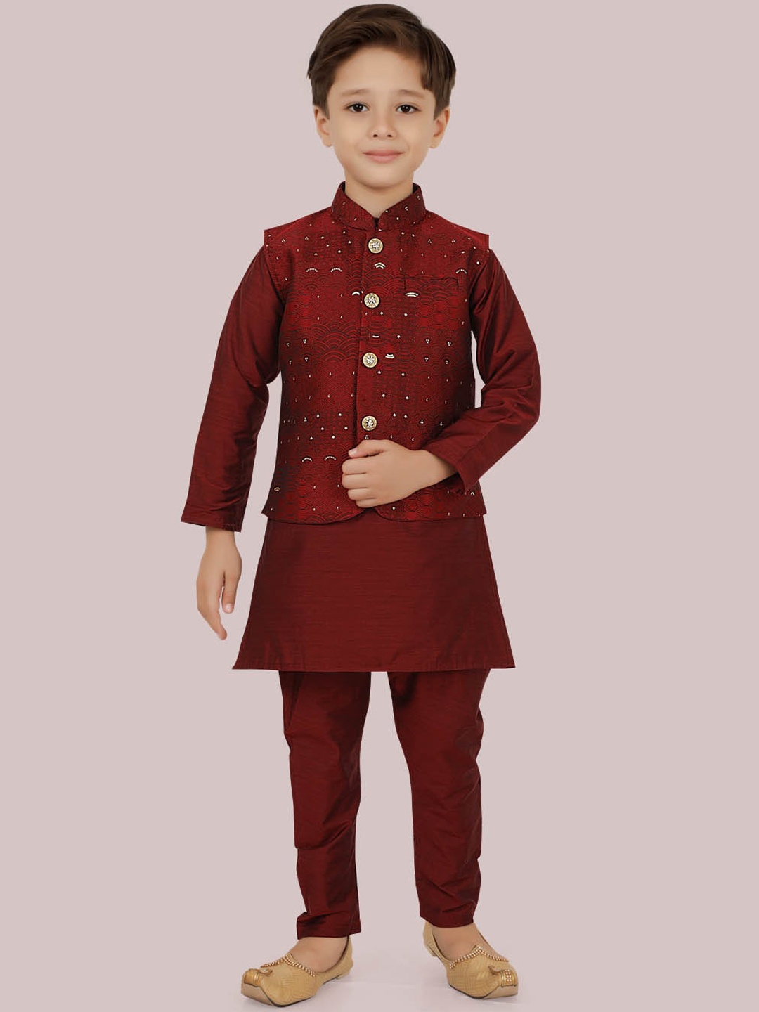 

Ethniks Neu-Ron Boys Abstract Embroidered Silk Chiffon Straight Kurta With Pyjama, Maroon