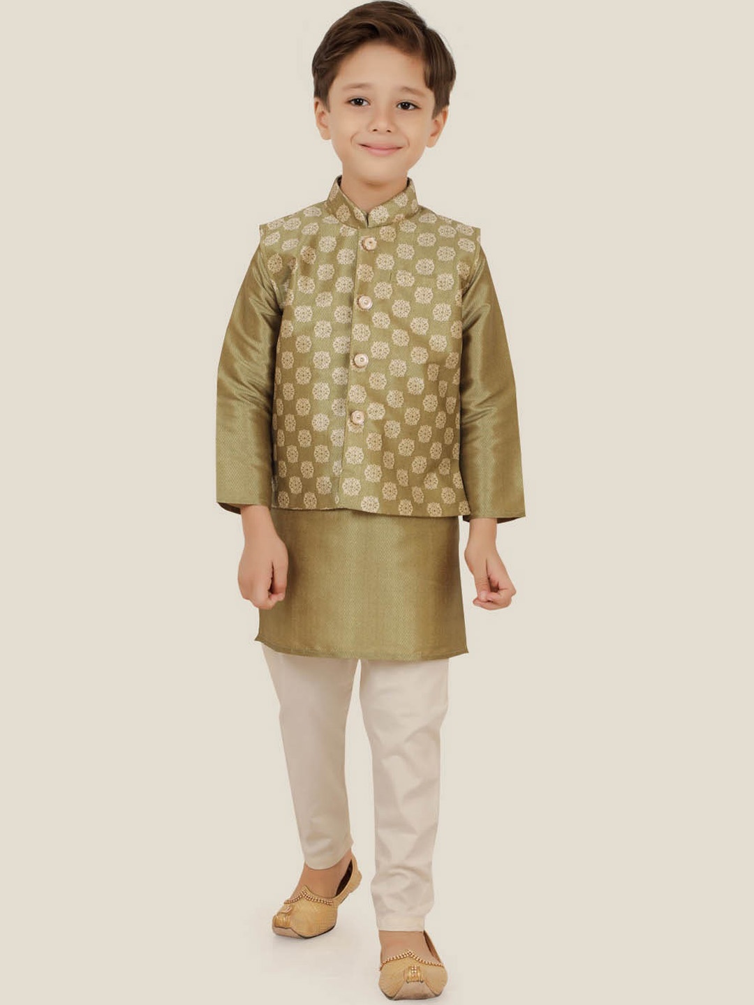

Ethniks Neu-Ron Boys Band Collar Long Sleeves Kurta with Pyjamas, Olive