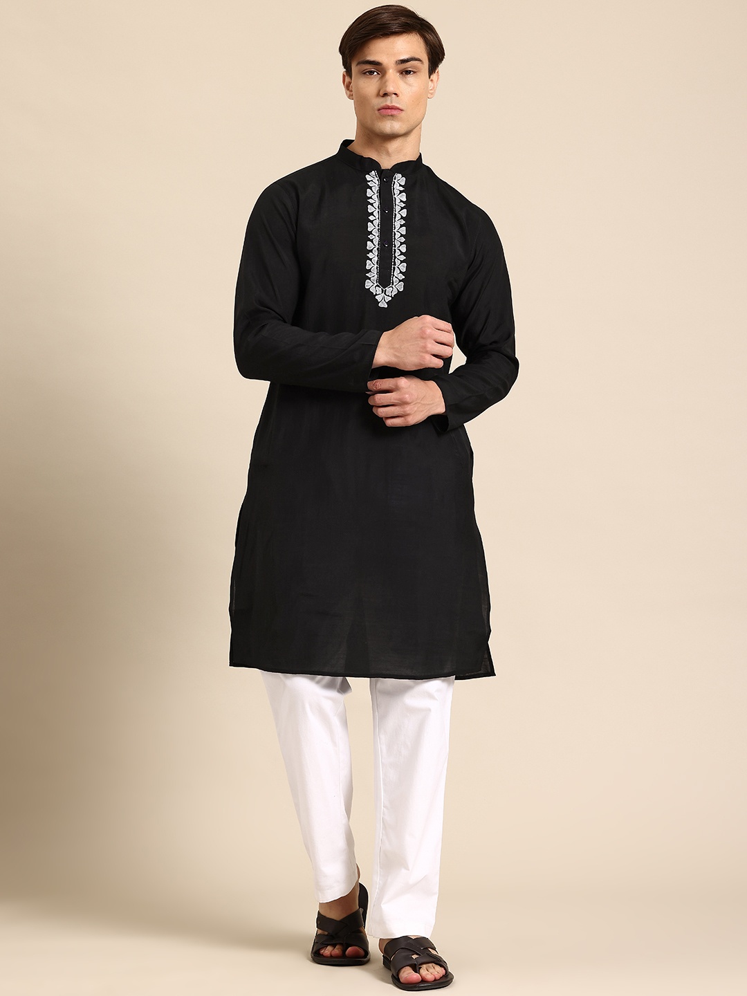 

Sayisha Men Embroidered Mandarin Collar Thread Work Kurta, Black