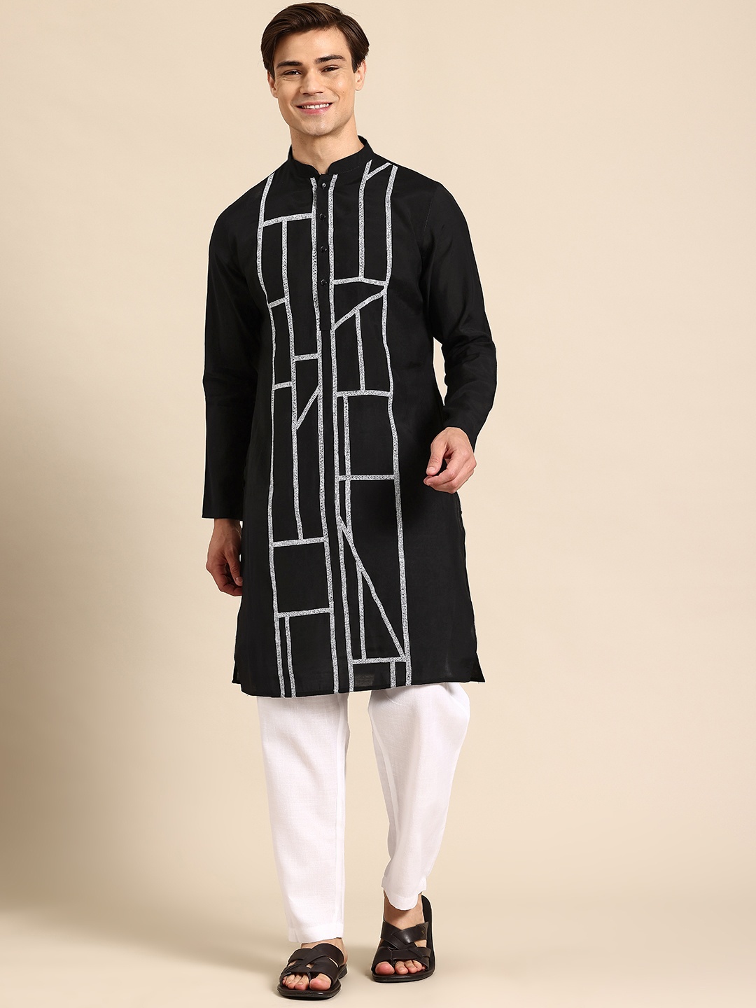 

Sayisha Men Geometric Embroidered Mandarin Collar Thread Work Kurta, Black