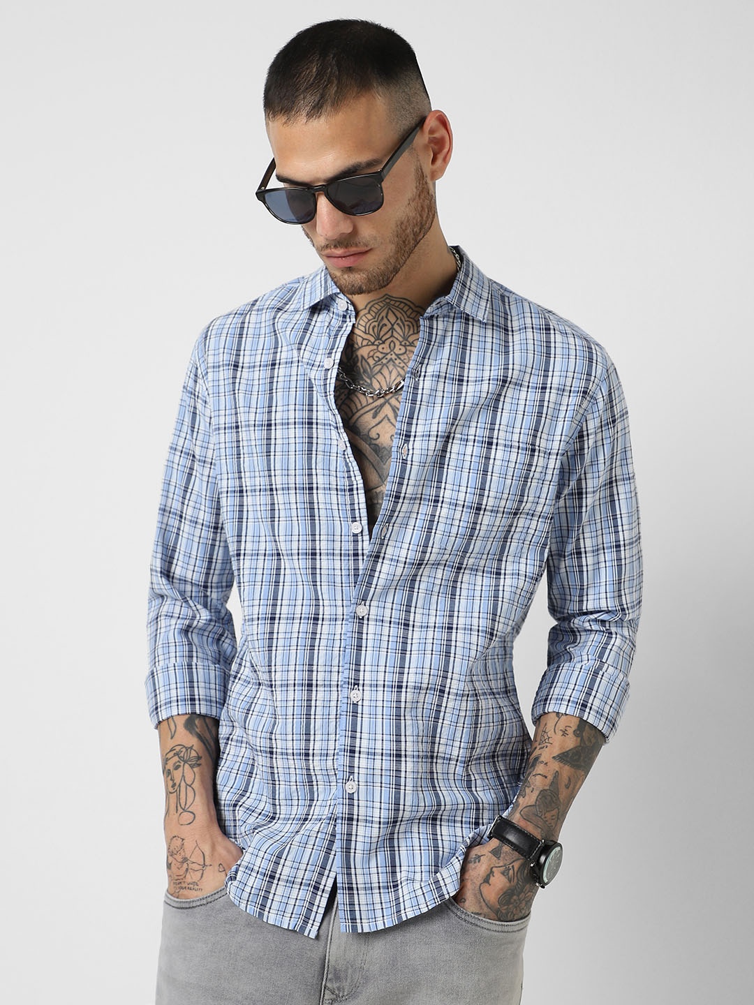 

VASTRADO Classic Slim Fit Long Sleeves Spread Collar Cotton Opaque Checked Casual Shirt, Blue