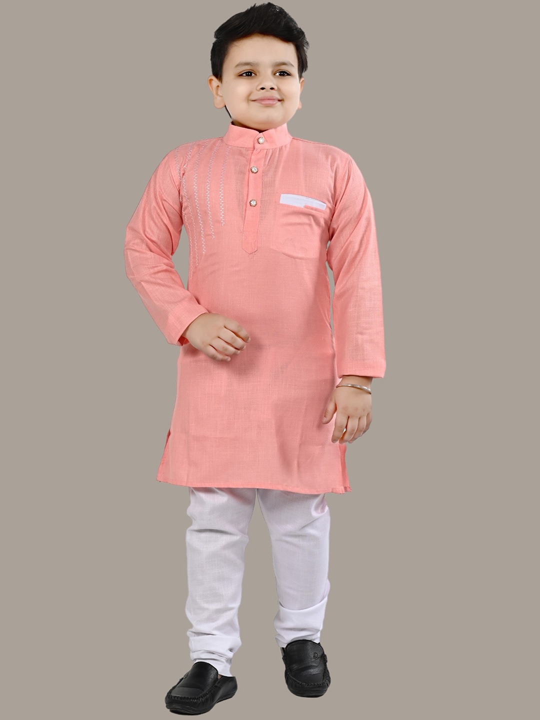 

BT DEZINES Boys Embroidered Regular Thread Work Pure Cotton Straight Kurta With Pyjamas, Peach