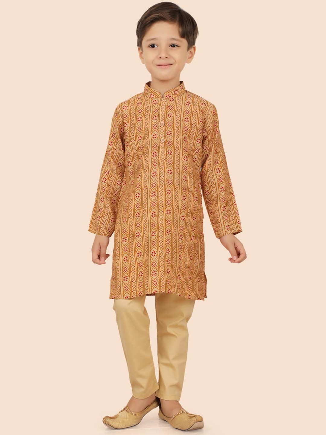 

Ethniks Neu-Ron Boys Geometric Printed Regular Kurta with Pyjamas, Gold