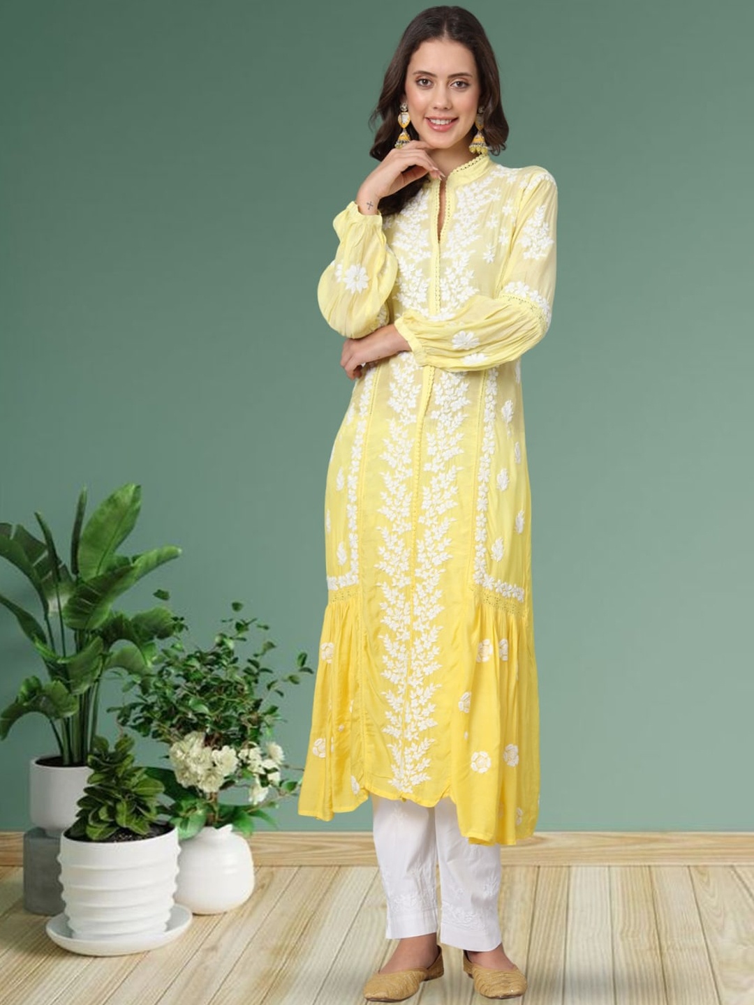 

PARAMOUNT CHIKAN Geometric Mandarin Collar Three-Quarter Sleeves Cotton Anarkali Kurta, Yellow