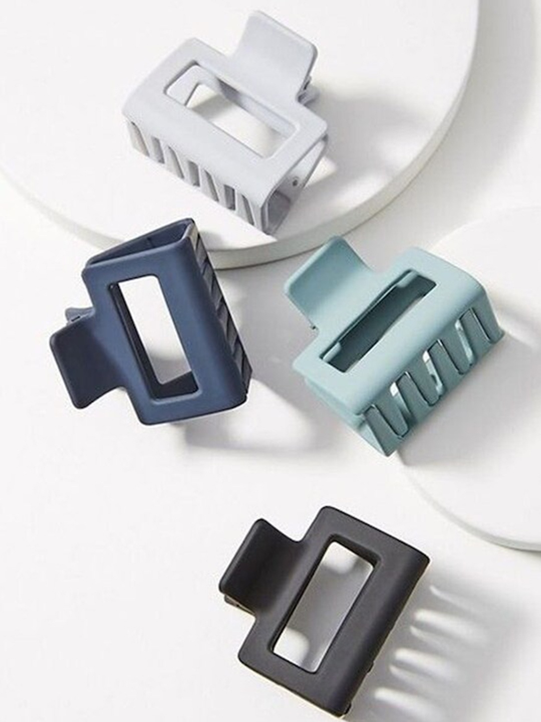 

Xivir Set of 4 Claw Clips, Navy blue
