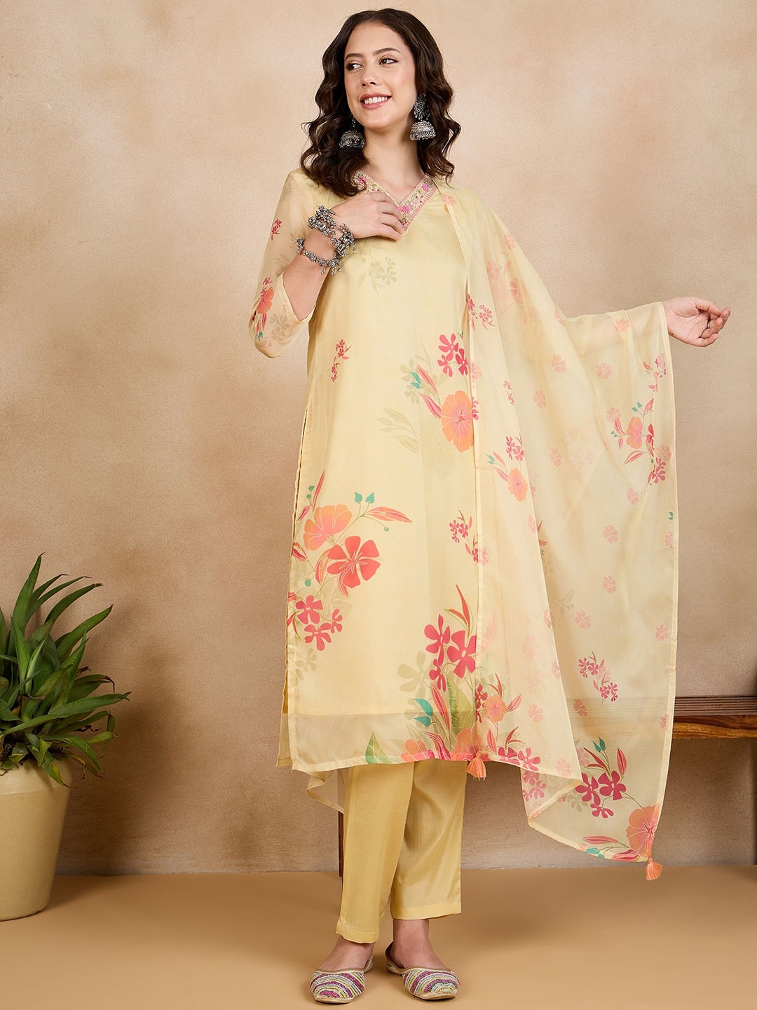 

Anouk V Neck Floral Printed Regular Beads and Stones Kurta with Trouser & Dupatta, Yellow