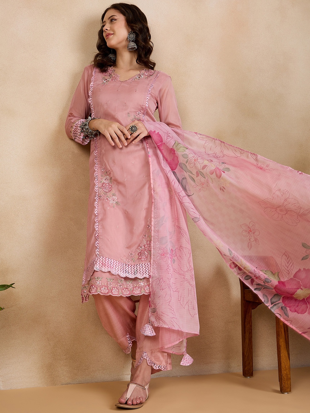 

Anouk Pink Ethnic Motifs Embroidered Regular Straight Kurta With Trousers & Dupatta