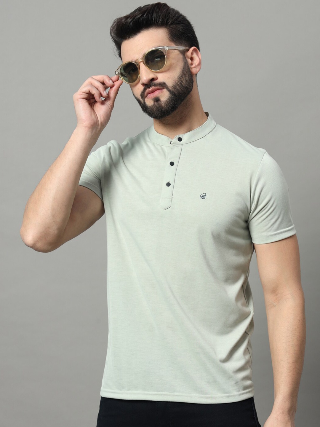 

OGEN Men Mandarin Collar T-shirt, Grey