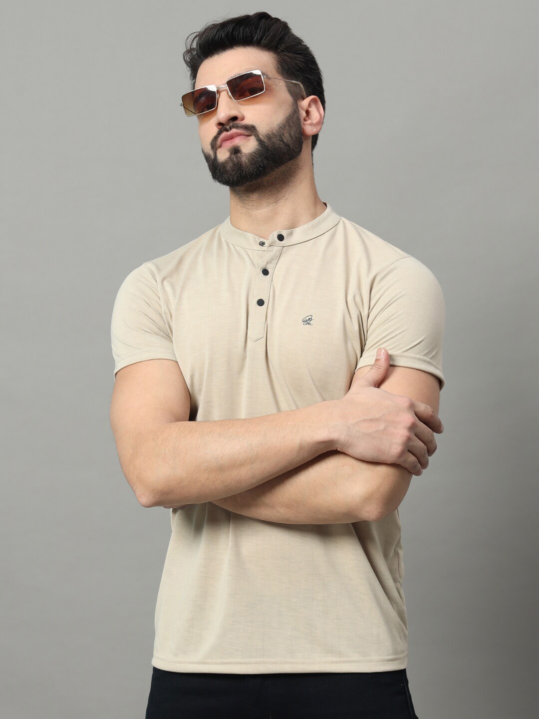 

OGEN Men Mandarin Collar T-shirt, Cream