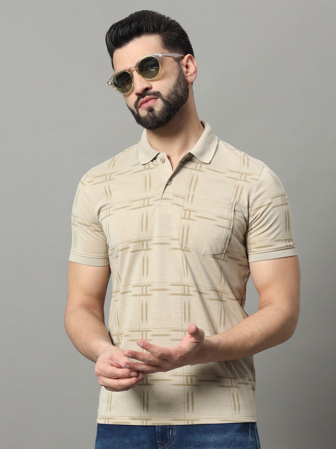 

OGEN Geometric Printed Polo Collar Short Sleeves T-shirt, Cream