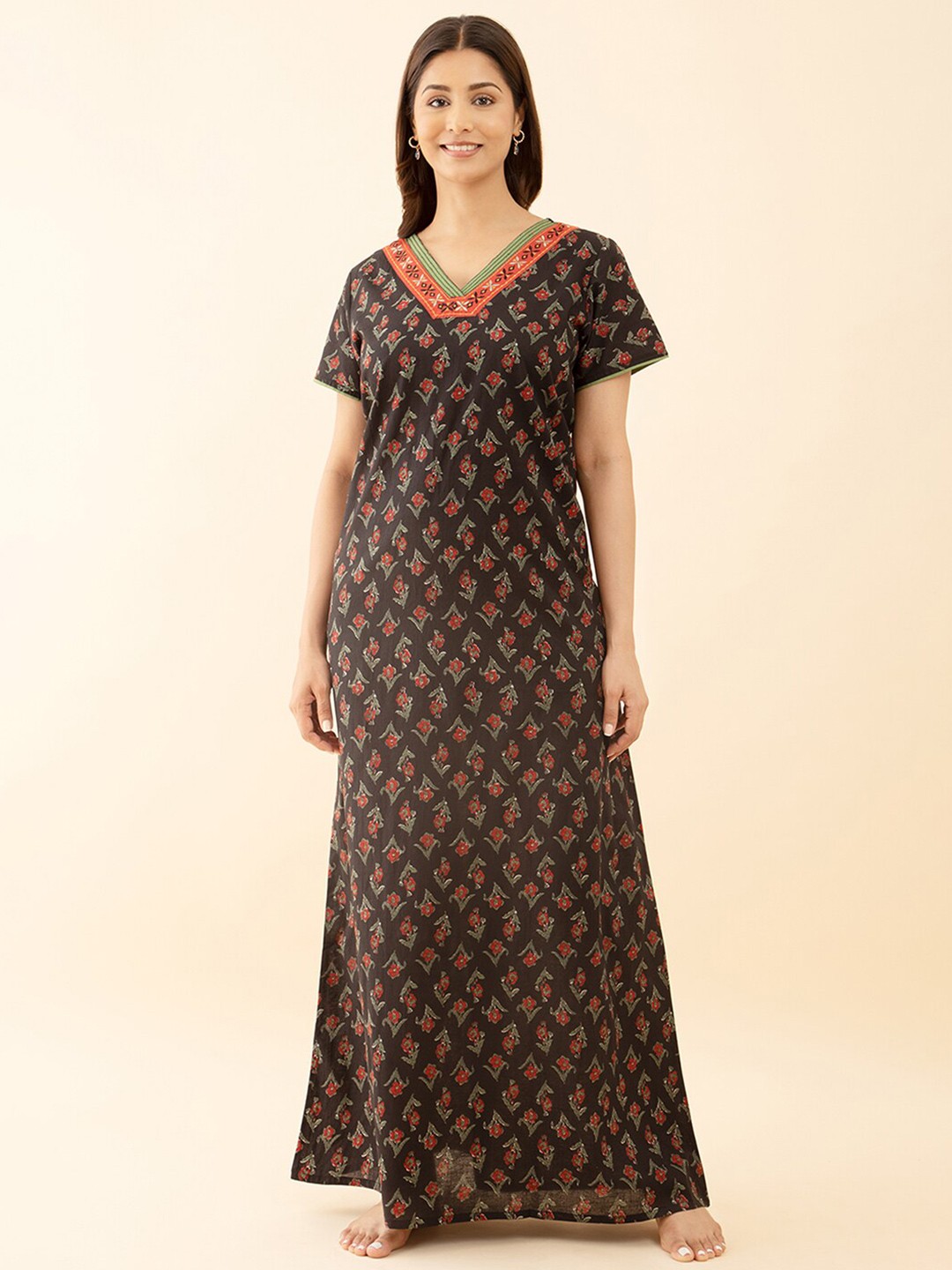 

Maybell Floral Printed Pure Cotton Maxi Nightdress, Black