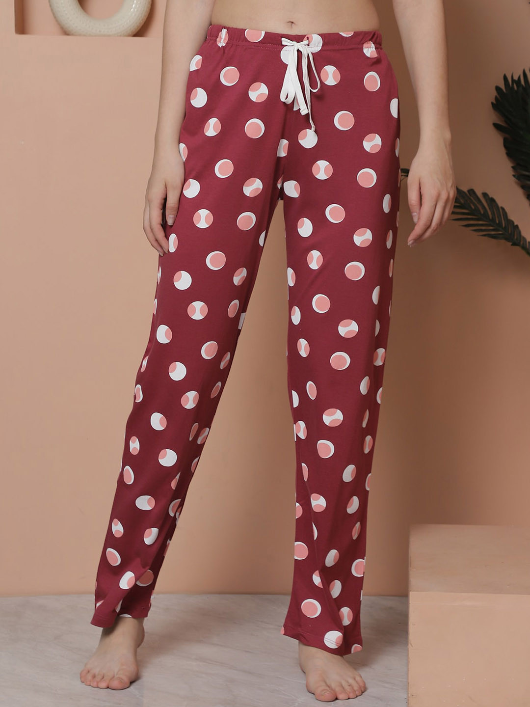 

Kanvin Women Printed Mid-Rise Pure Cotton Lounge Pants, Red