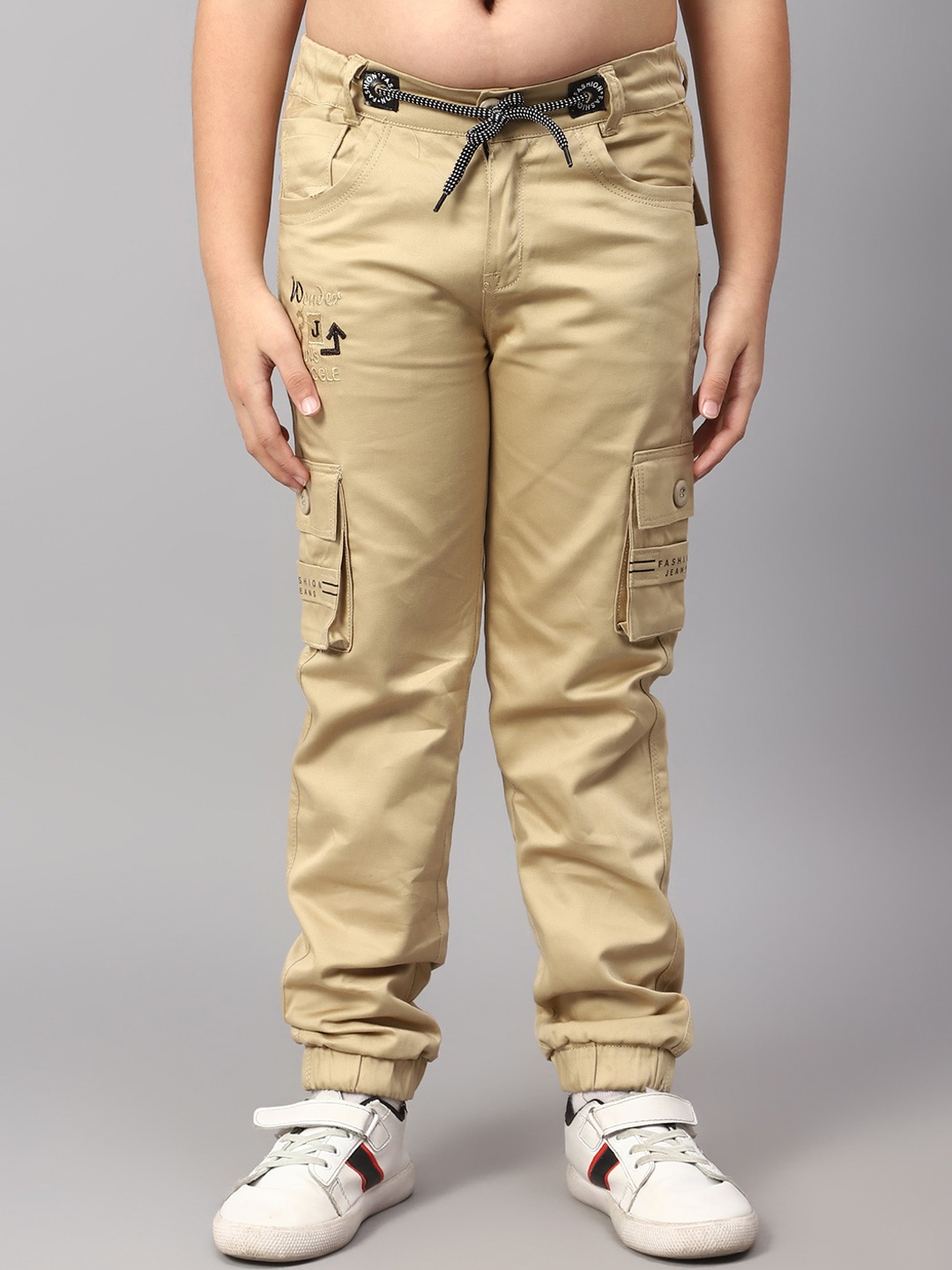 

BAESD Boys Mid Rise Clean Look Cotton Cargo Joggers, Cream
