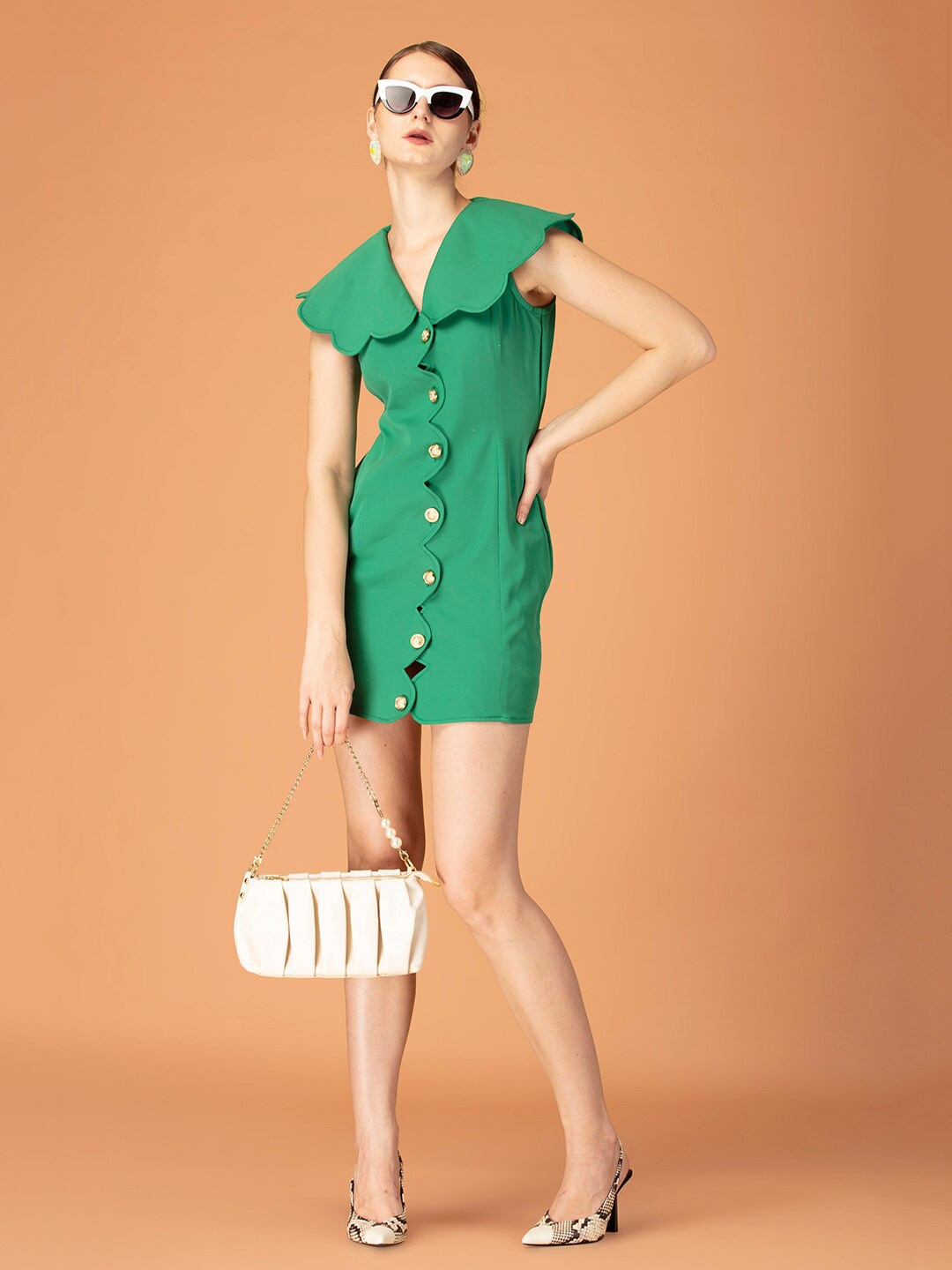

De Novoo V-Neck Scalloped Button Up Sheath Dress, Green