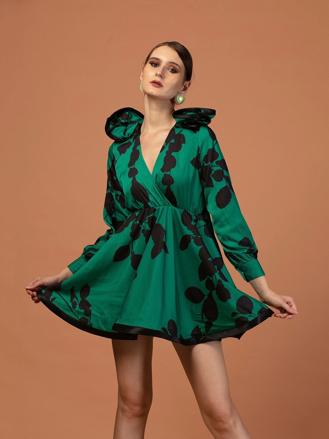 

De Novoo Abstract Printed Wrap Ruffled Dress, Green