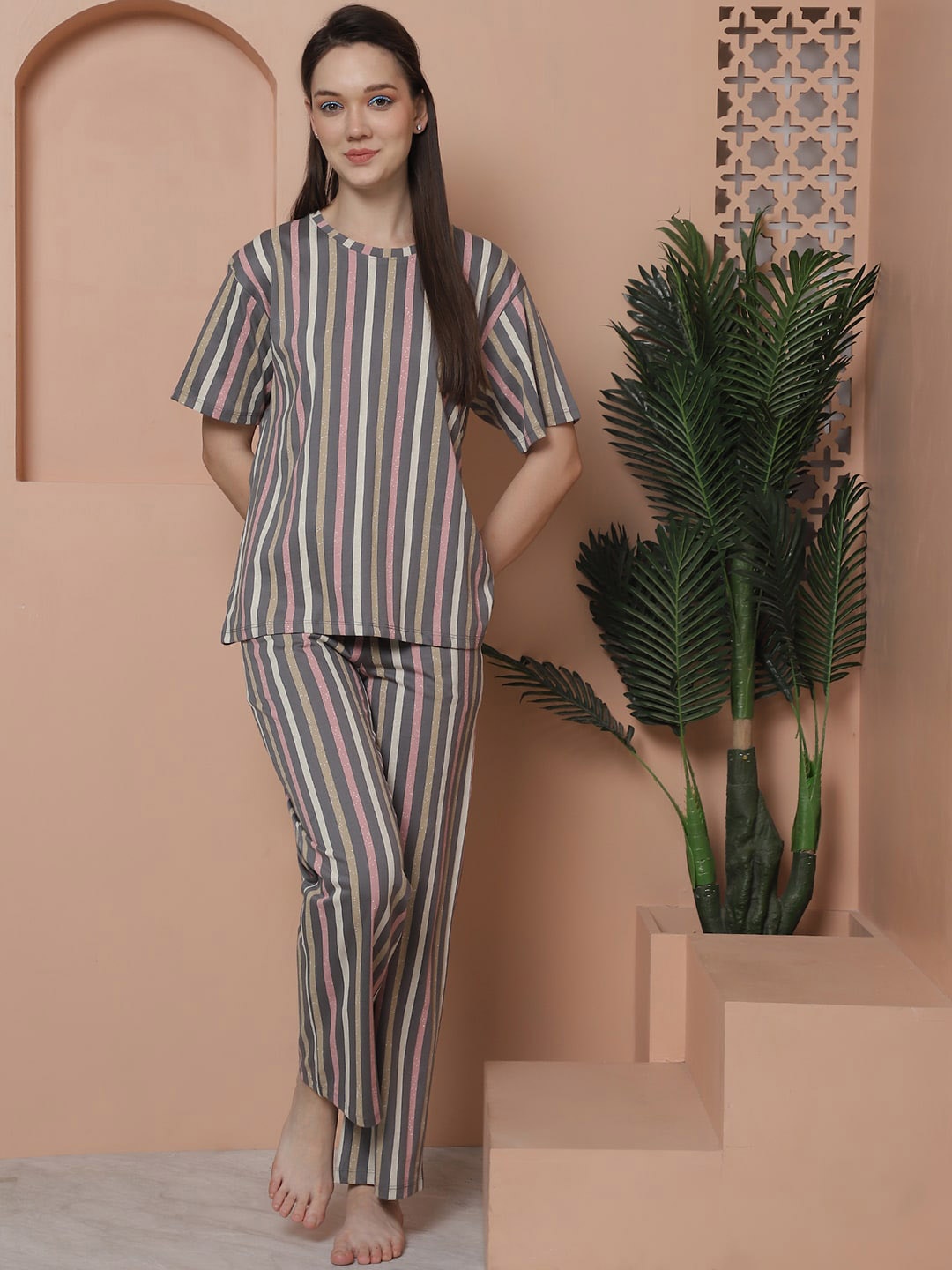 

Kanvin Striped Pure Cotton Night suit, Grey