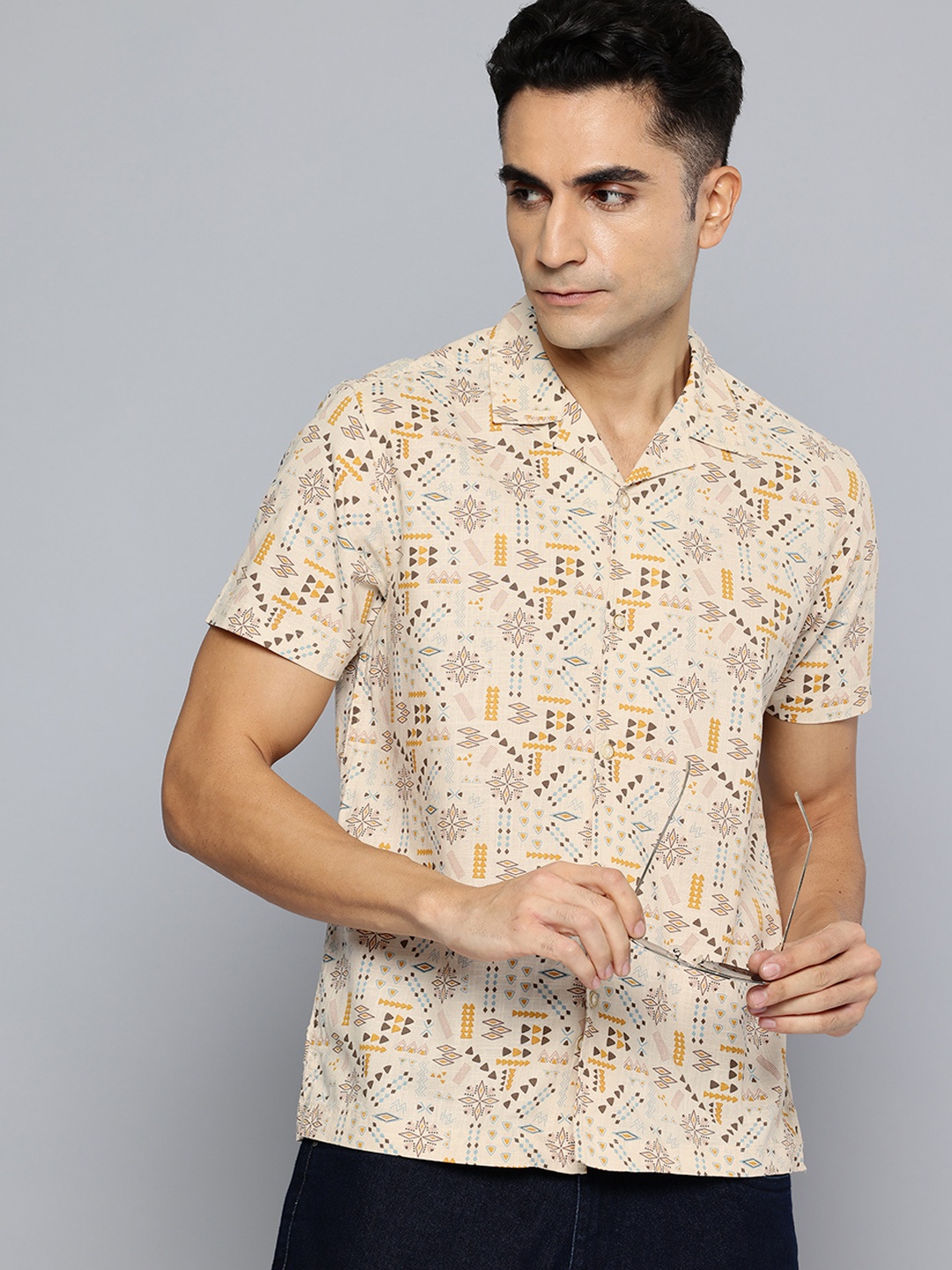 

Indian Terrain Printed Pure Cotton Chiseled Shirt, Beige