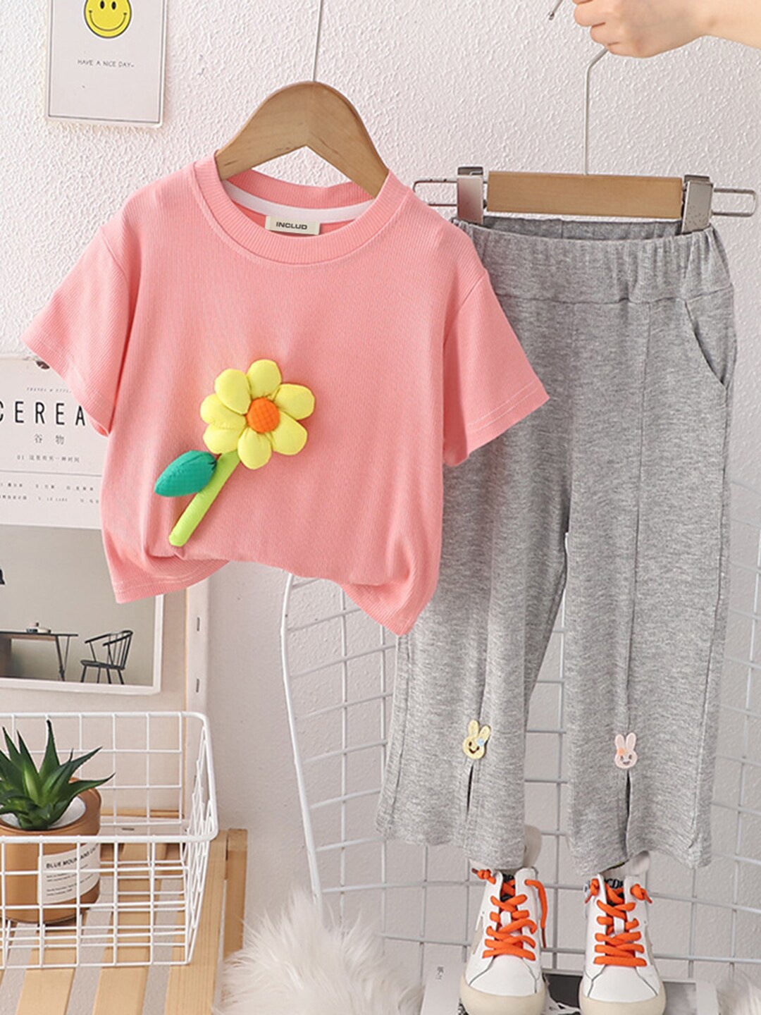 

INCLUD Girls T-shirt with Trouser, Pink