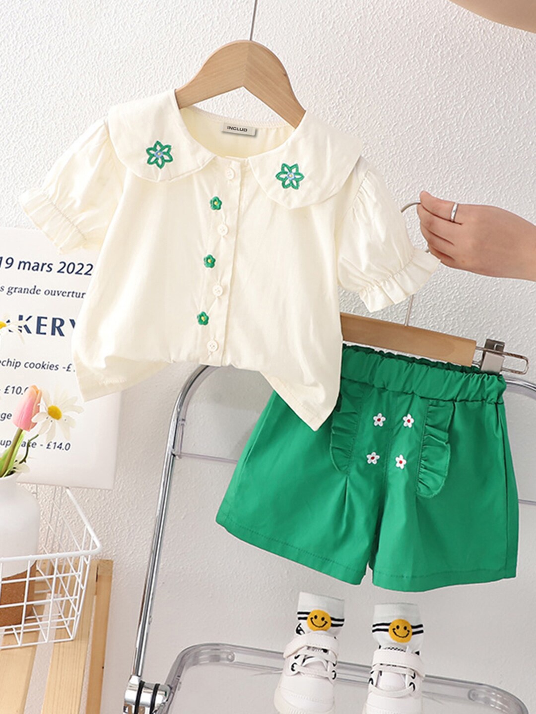 

INCLUD Girls Printed Round Neck Top With Short, Green