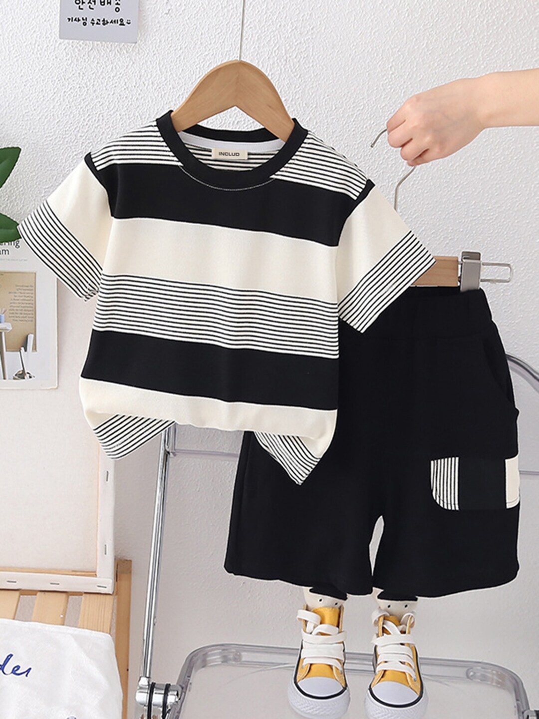 

INCLUD Boys Round Neck Striped T-shirt with Shorts, Black