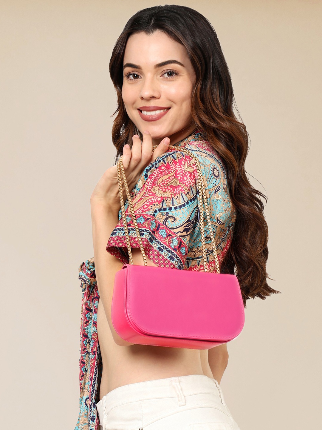 

MARKQUES Leather Structured Sling Bag, Pink