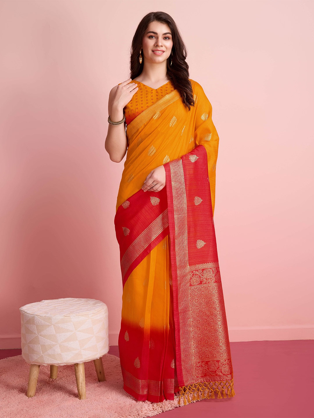 

RACHNA Foil Printed Ready to Wear Saree, Yellow