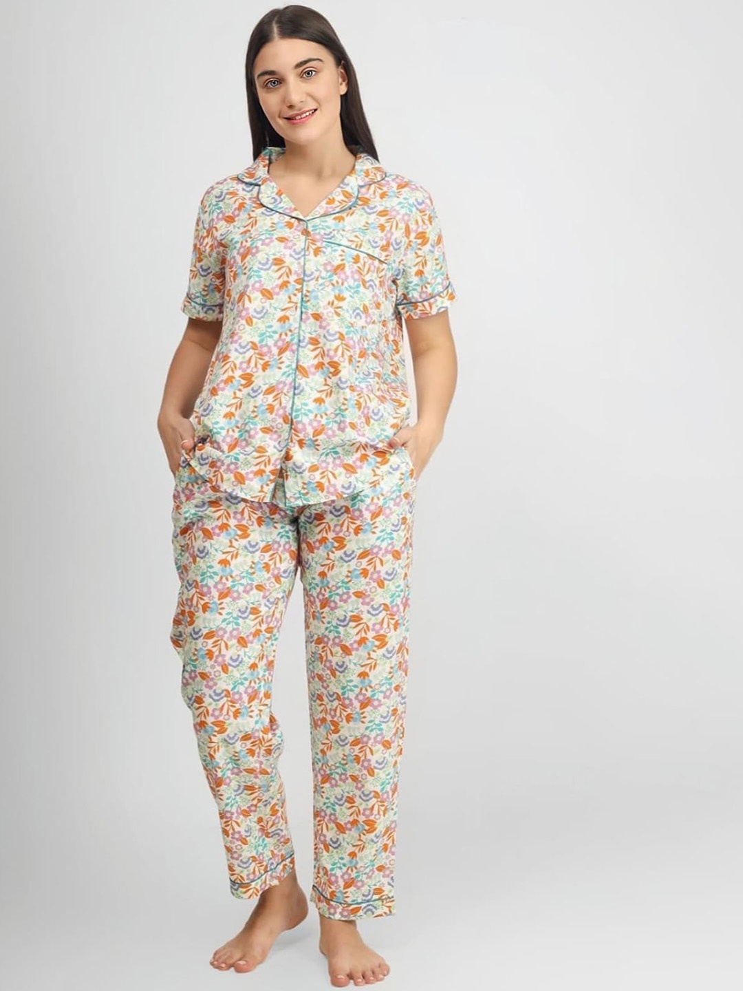 

BAESD Floral Printed Lapel Collar Night Suit, White