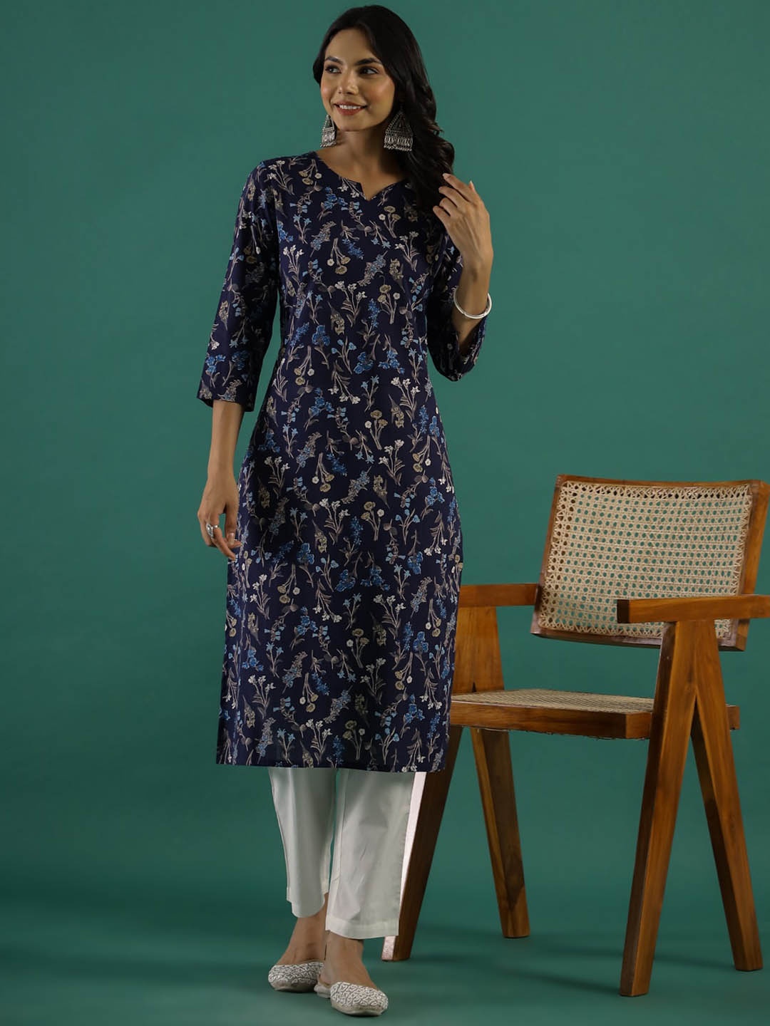 

Sangria Floral Printed Pure Cotton Straight Kurta With Trouser, Blue